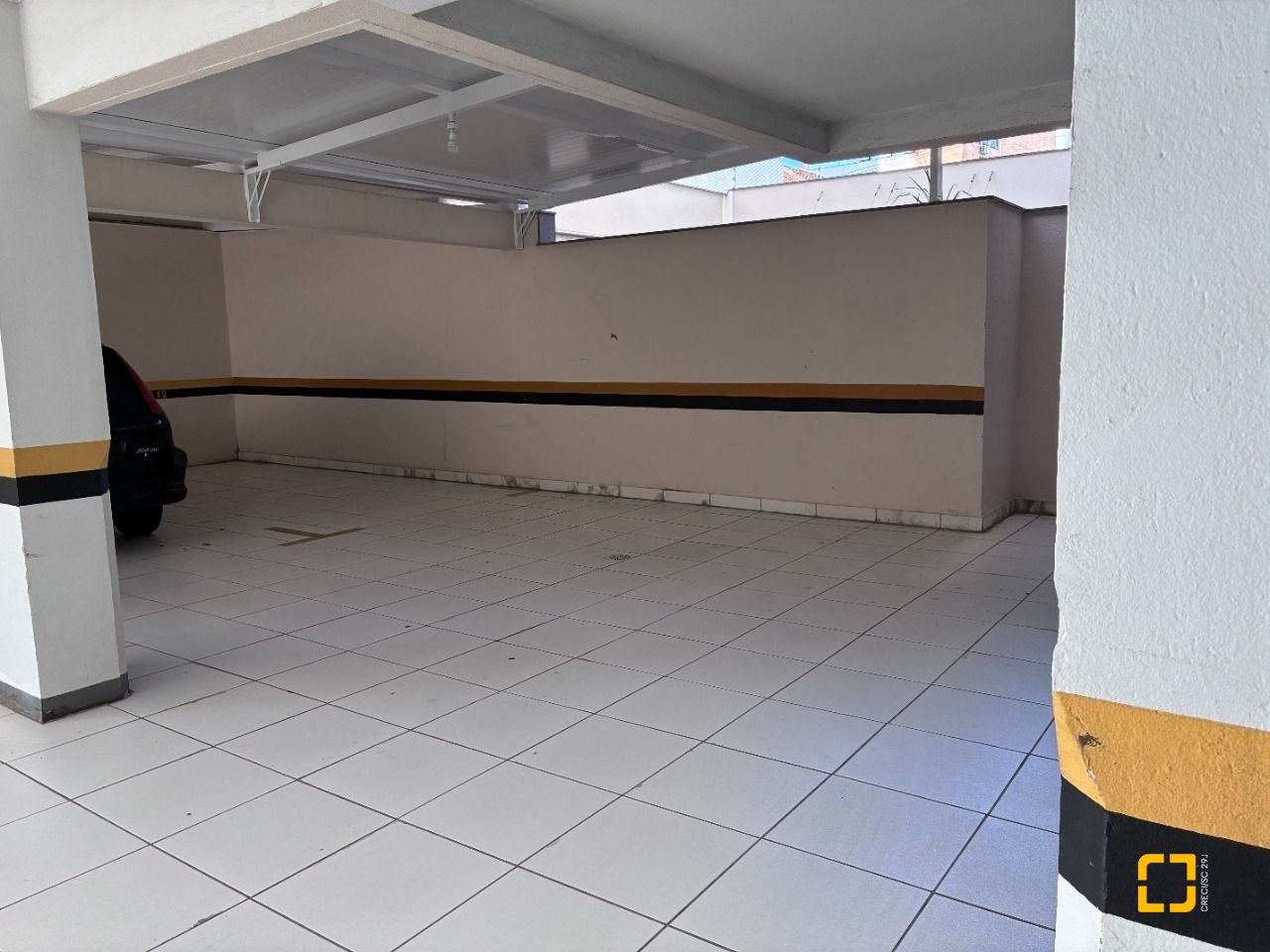 Apartamento com 67m², 3 quartos (sendo 1 suíte), 1 garagem, no bairro Centro em Florianópolis
