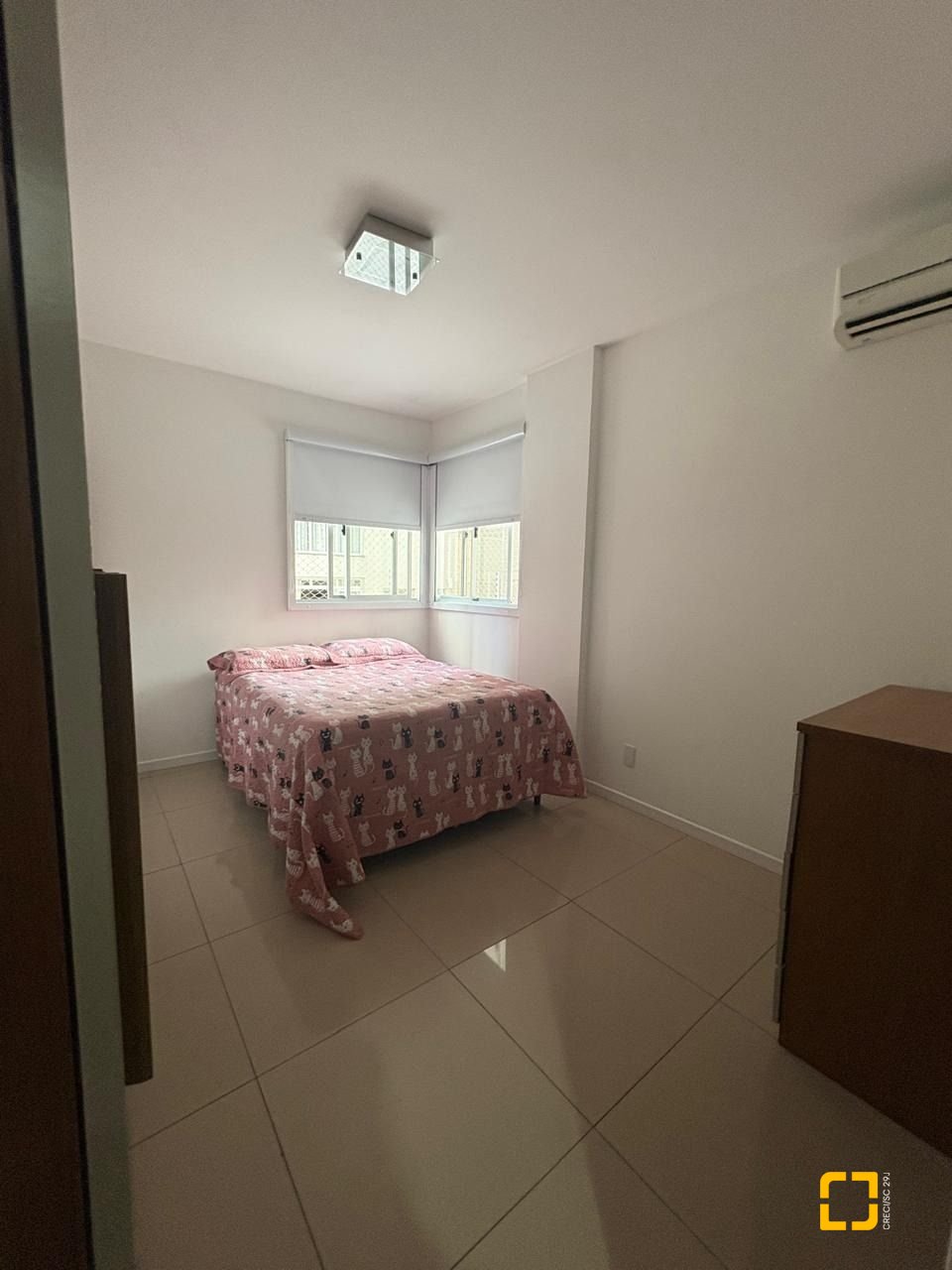 Apartamento com 67m², 3 quartos (sendo 1 suíte), 1 garagem, no bairro Centro em Florianópolis