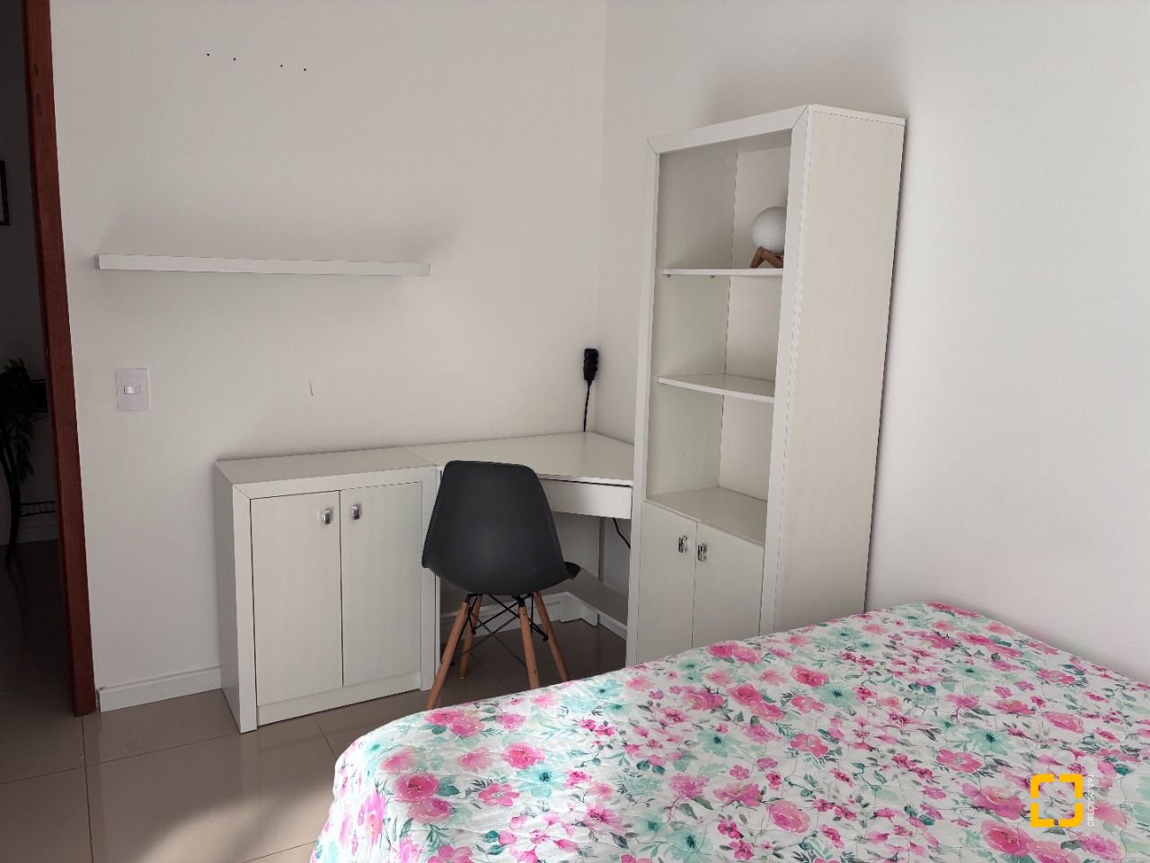 Apartamento com 67m², 3 quartos (sendo 1 suíte), 1 garagem, no bairro Centro em Florianópolis