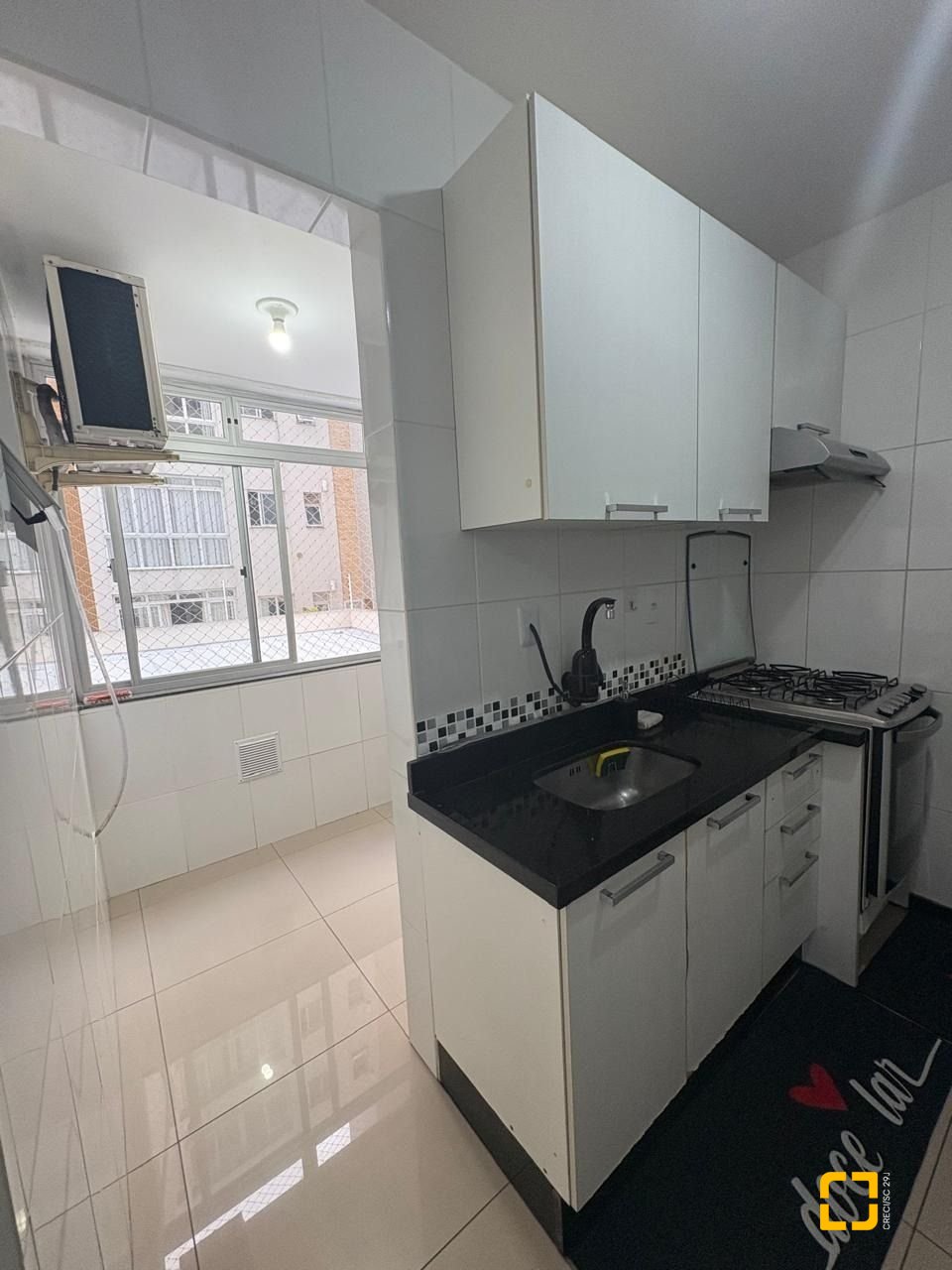 Apartamento com 67m², 3 quartos (sendo 1 suíte), 1 garagem, no bairro Centro em Florianópolis