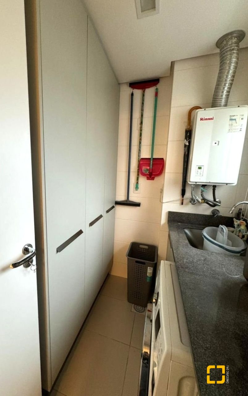 Apartamento com 110m², 4 quartos (sendo 1 suíte), 2 garagens, no bairro Agronômica em Florianópolis