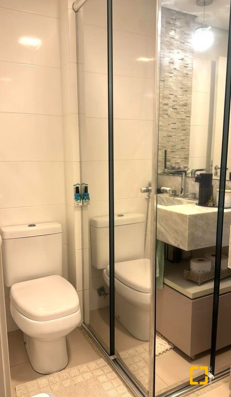 Apartamento com 110m², 4 quartos (sendo 1 suíte), 2 garagens, no bairro Agronômica em Florianópolis