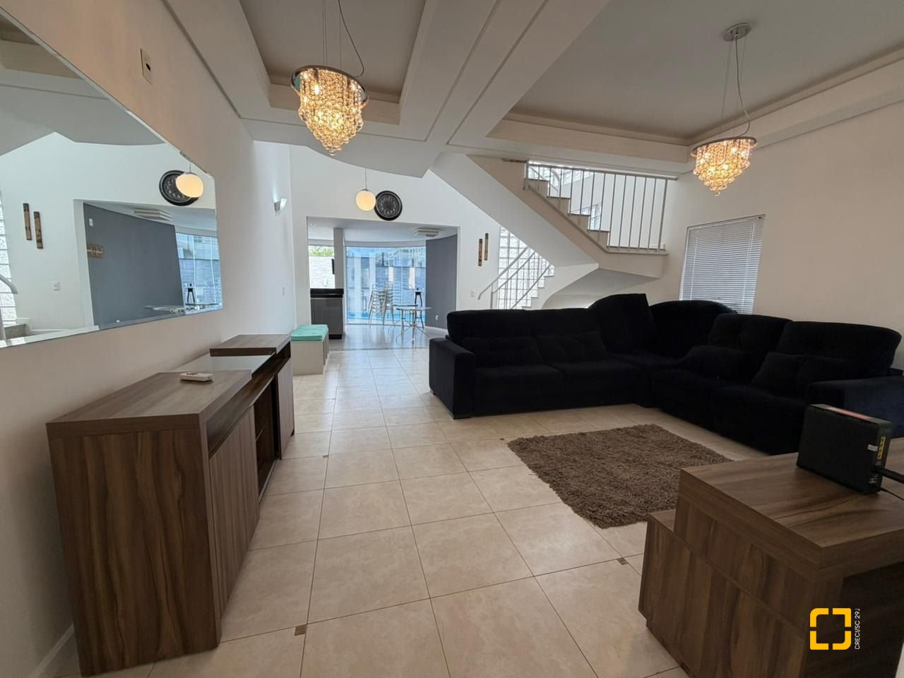 Casa com 292m², 4 quartos (sendo 1 suíte), 3 garagens, no bairro Pedra Branca em Palhoça
