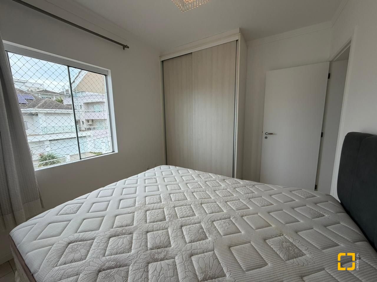 Casa com 292m², 3 quartos (sendo 1 suíte), 3 garagens, no bairro Pedra Branca em Palhoça