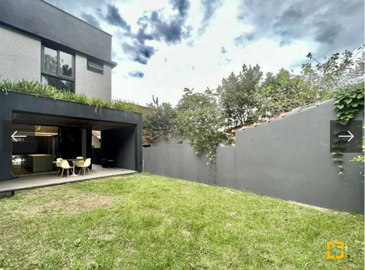 Casa com 173m², 6 quartos (sendo 3 suítes), 3 garagens, no bairro Campeche em Florianópolis