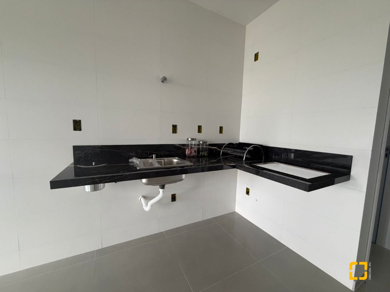 Casa com 50m², 2 quartos, 1 garagem, no bairro Nova Palhoça em Palhoça
