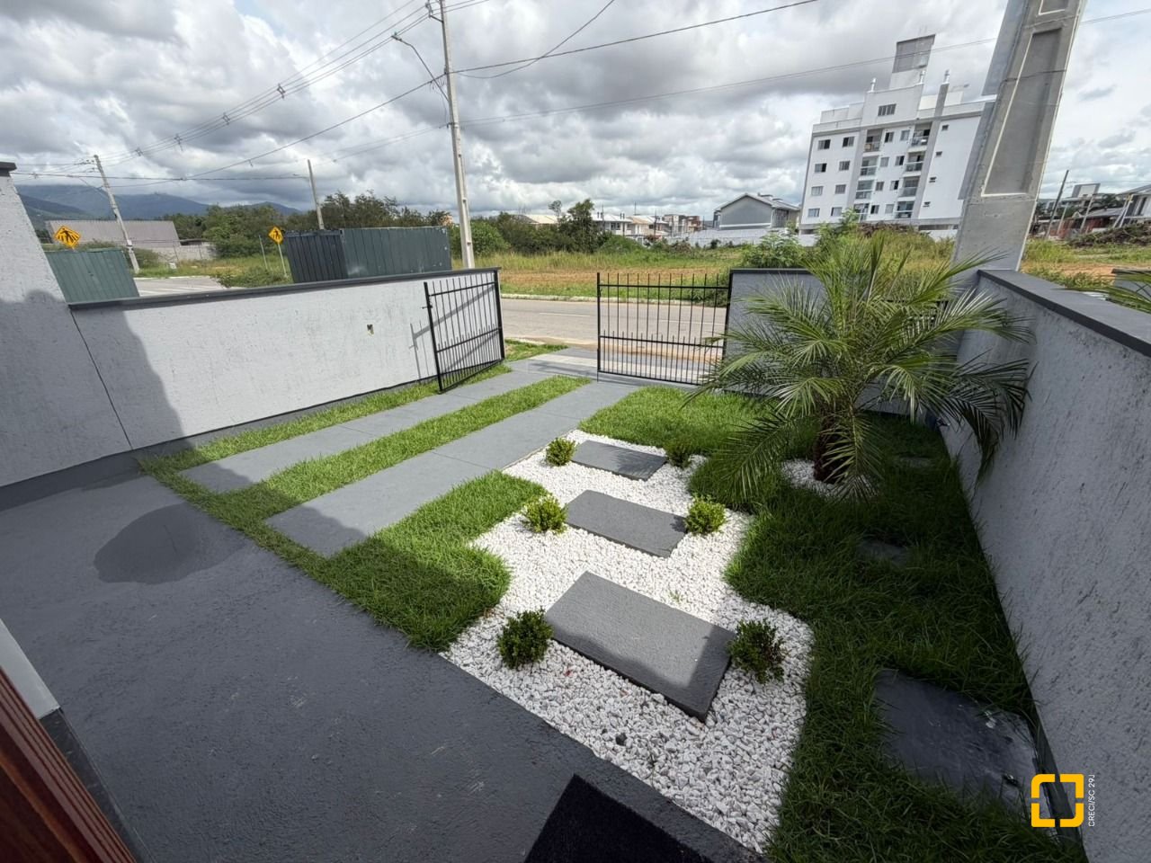 Casa com 50m², 2 quartos, 1 garagem, no bairro Nova Palhoça em Palhoça