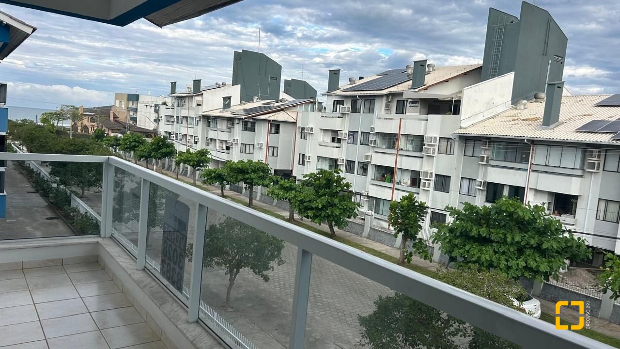 Apartamento com 270m², 6 quartos (sendo 2 suítes), 3 garagens, no bairro Ingleses em Florianópolis