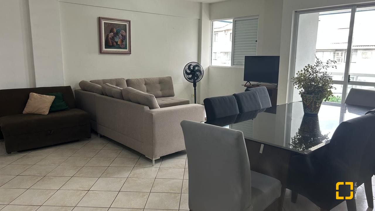 Apartamento com 270m², 6 quartos (sendo 2 suítes), 3 garagens, no bairro Ingleses em Florianópolis
