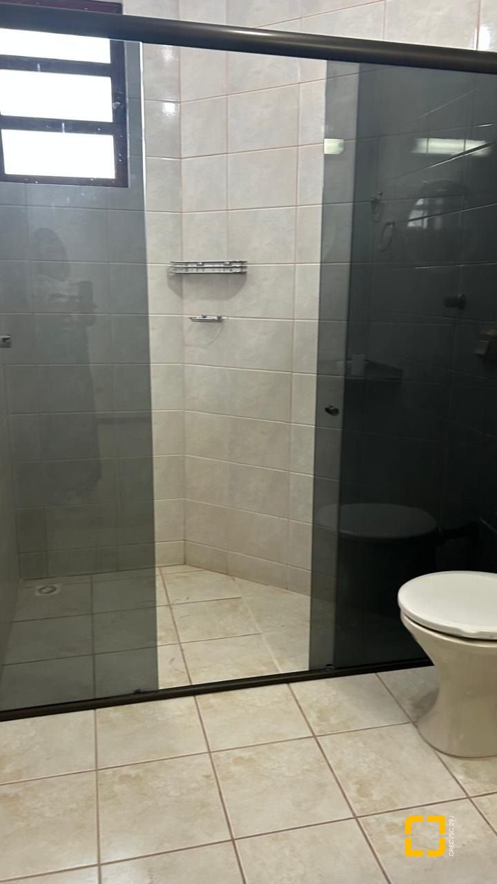 Apartamento com 270m², 6 quartos (sendo 2 suítes), 3 garagens, no bairro Ingleses em Florianópolis