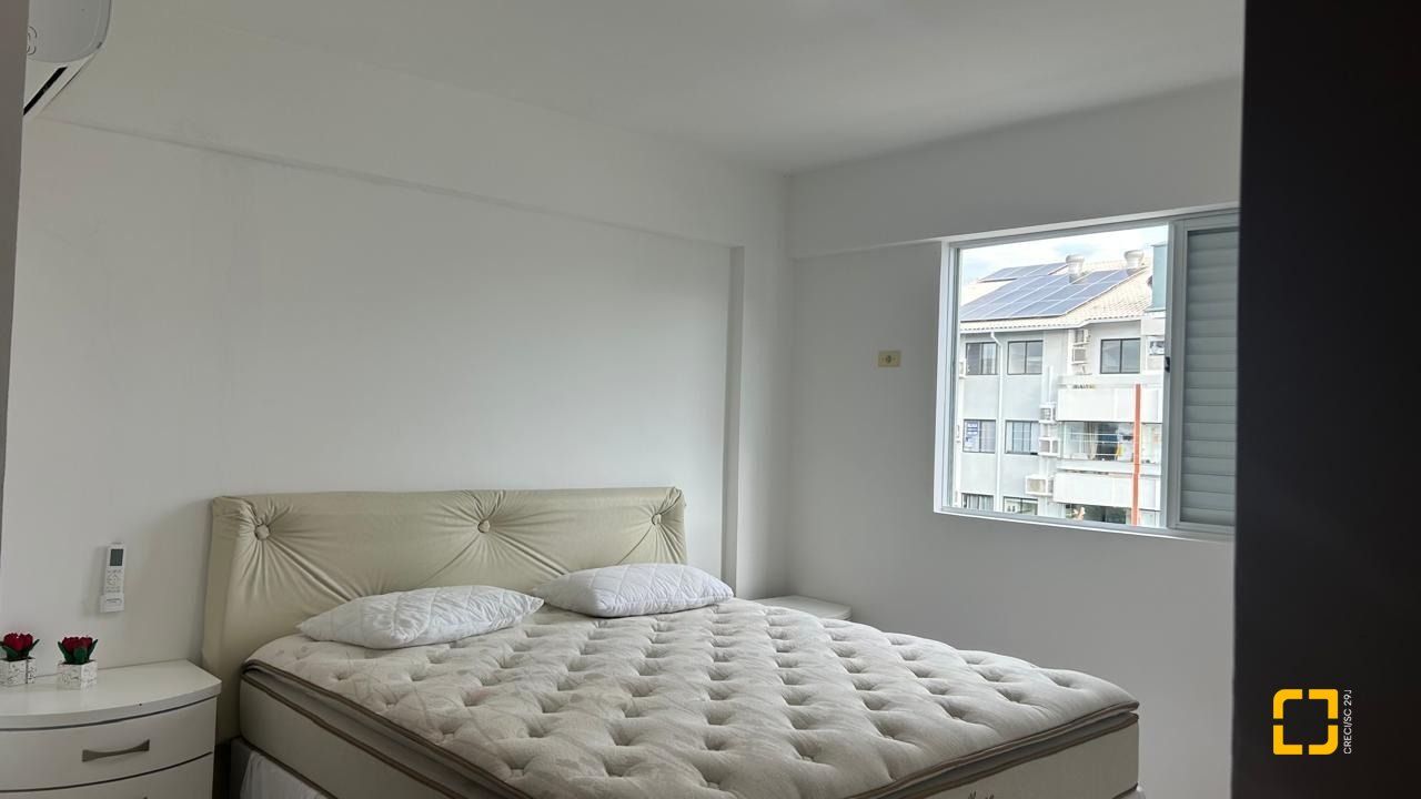 Apartamento com 270m², 6 quartos (sendo 2 suítes), 3 garagens, no bairro Ingleses em Florianópolis