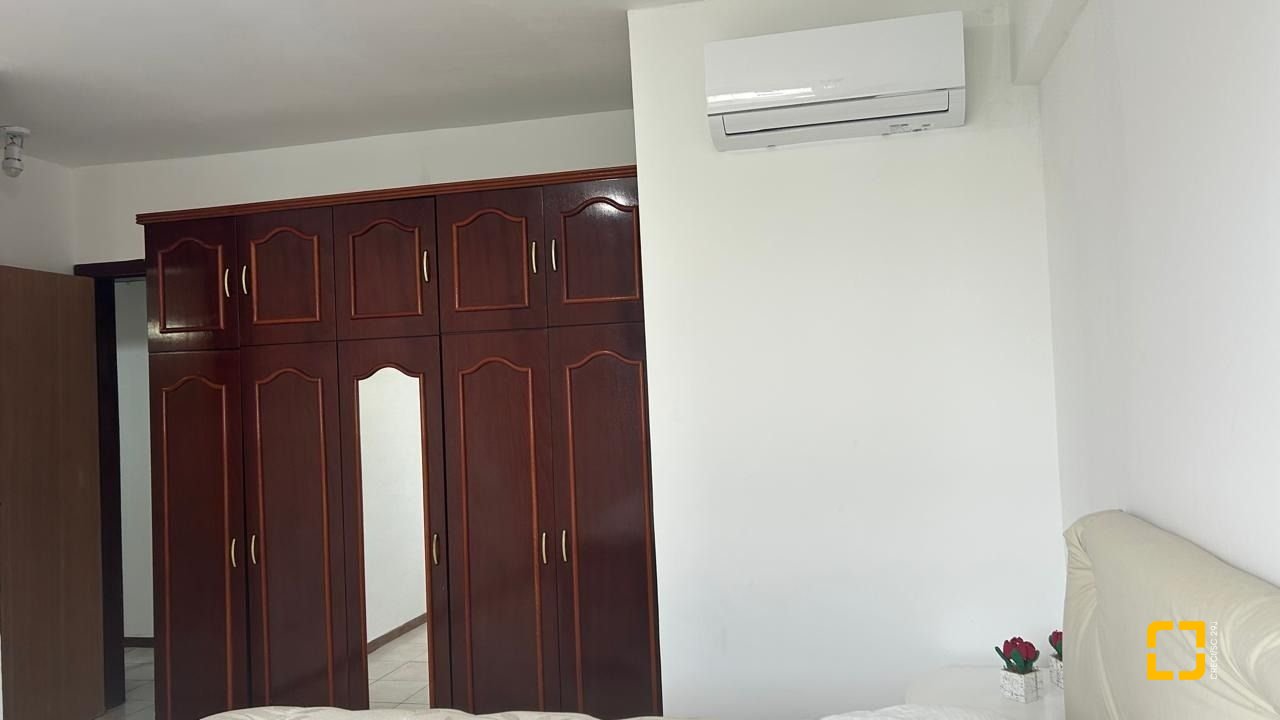 Apartamento com 270m², 6 quartos (sendo 2 suítes), 3 garagens, no bairro Ingleses em Florianópolis