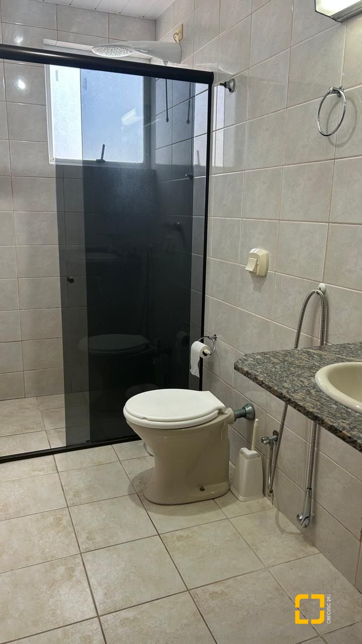Apartamento com 270m², 6 quartos (sendo 2 suítes), 3 garagens, no bairro Ingleses em Florianópolis