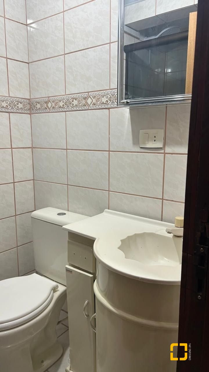 Apartamento com 270m², 6 quartos (sendo 2 suítes), 3 garagens, no bairro Ingleses em Florianópolis