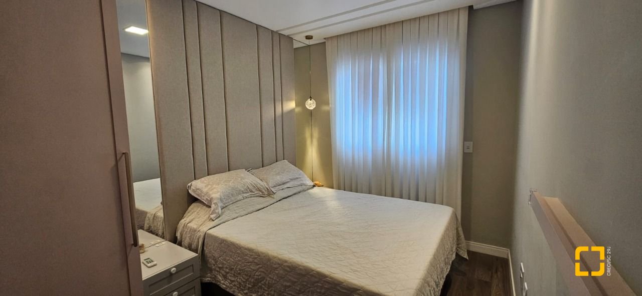 Apartamento com 63m², 3 quartos (sendo 1 suíte), 1 garagem, no bairro Trindade em Florianópolis