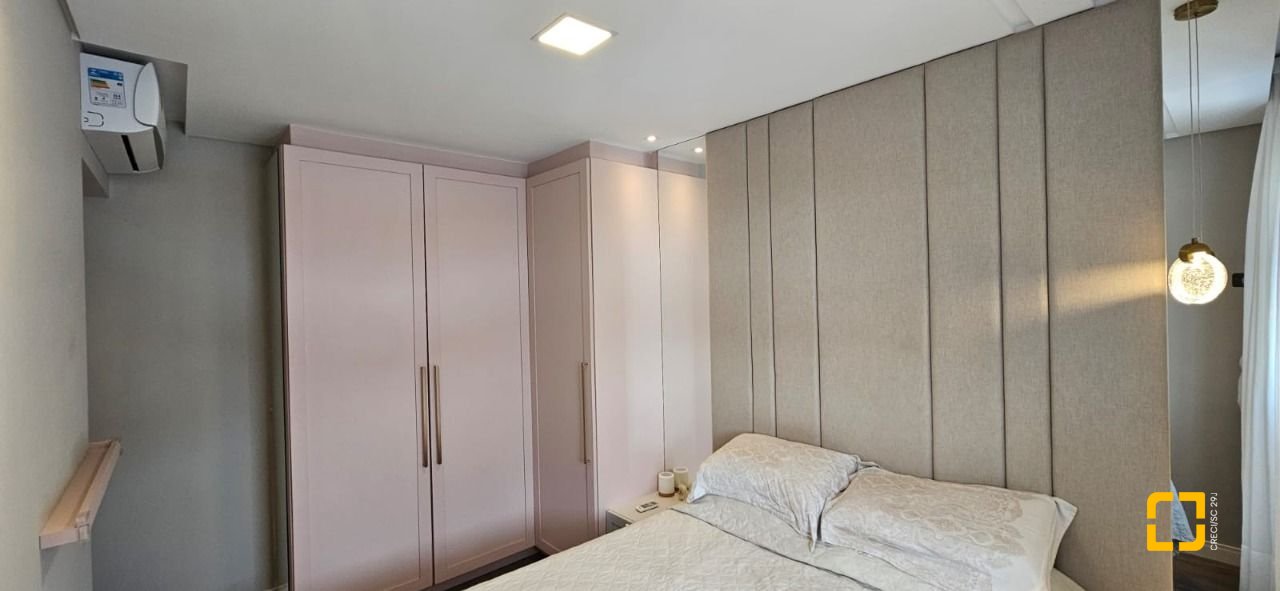 Apartamento com 63m², 3 quartos (sendo 1 suíte), 1 garagem, no bairro Trindade em Florianópolis