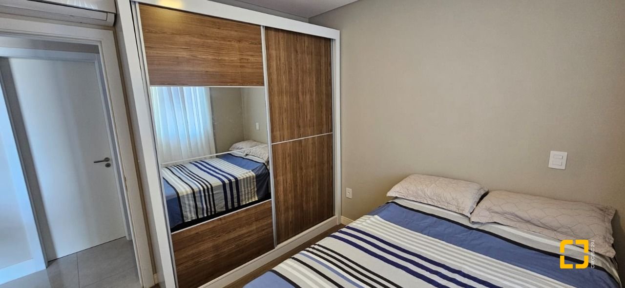 Apartamento com 63m², 3 quartos (sendo 1 suíte), 1 garagem, no bairro Trindade em Florianópolis