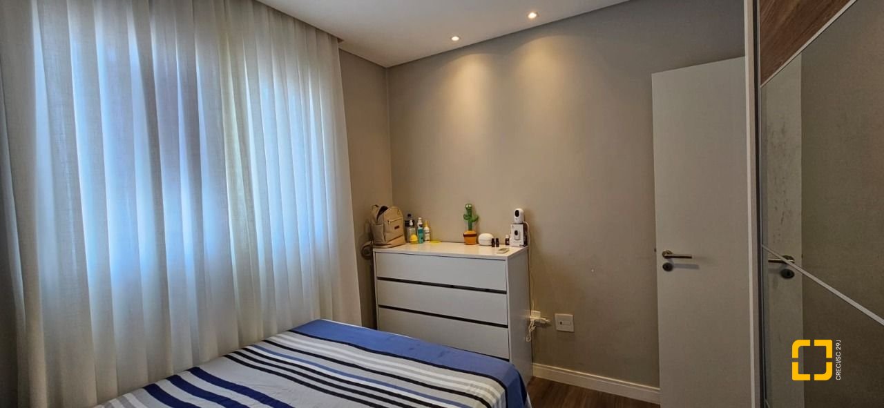 Apartamento com 63m², 3 quartos (sendo 1 suíte), 1 garagem, no bairro Trindade em Florianópolis