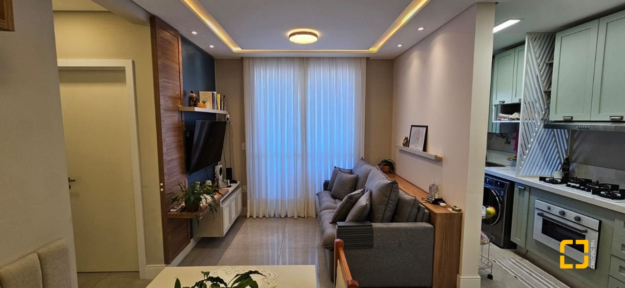 Apartamento com 63m², 3 quartos (sendo 1 suíte), 1 garagem, no bairro Trindade em Florianópolis