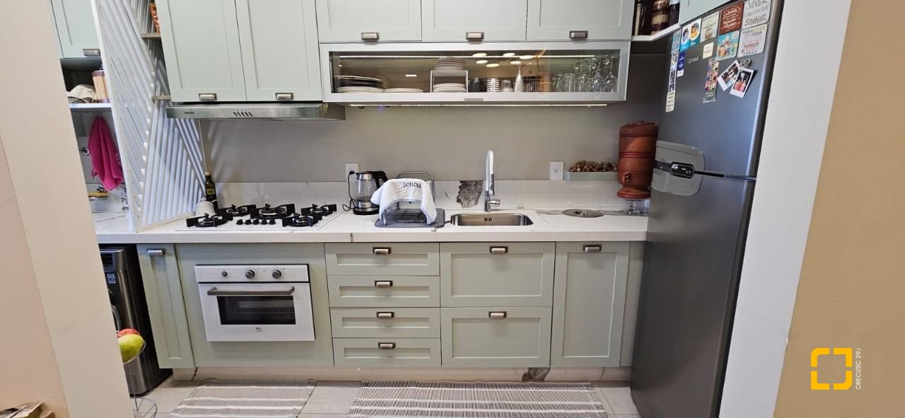 Apartamento com 63m², 3 quartos (sendo 1 suíte), 1 garagem, no bairro Trindade em Florianópolis