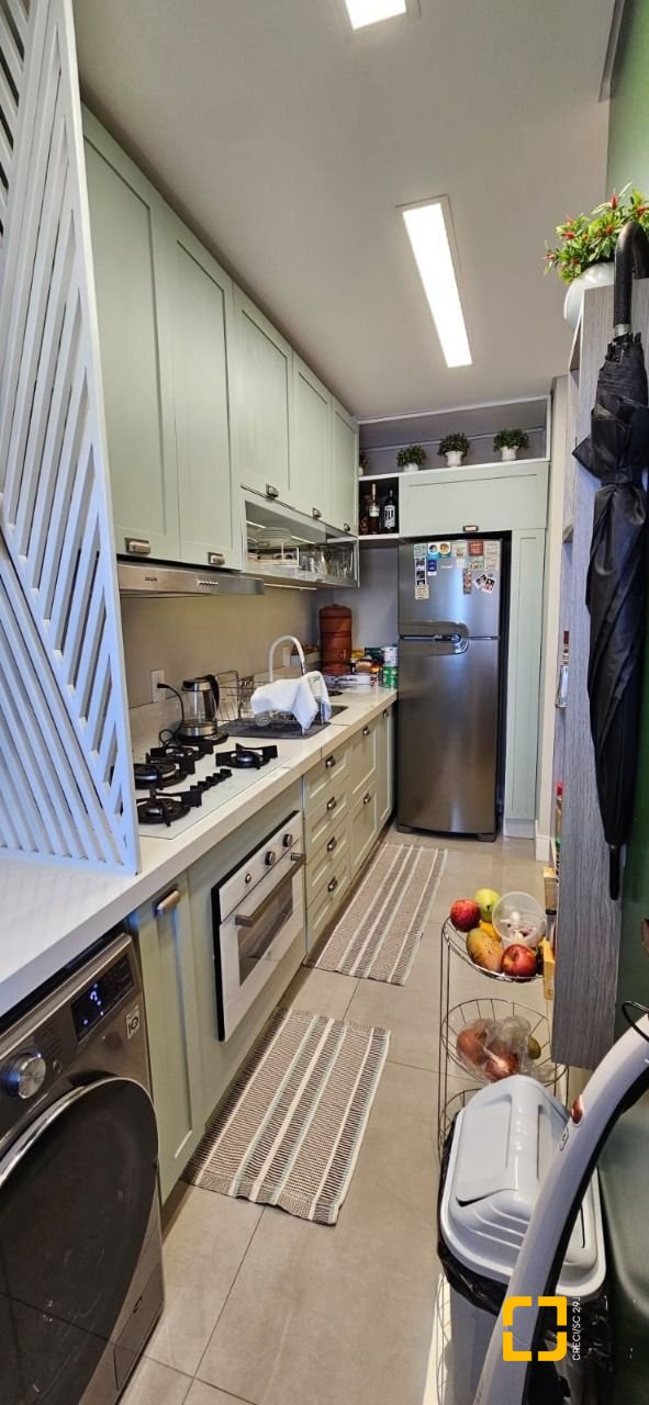 Apartamento com 63m², 3 quartos (sendo 1 suíte), 1 garagem, no bairro Trindade em Florianópolis