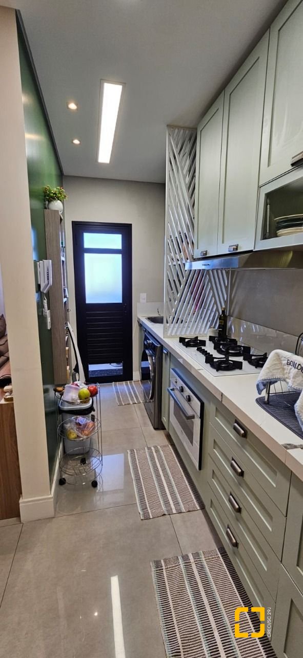 Apartamento com 63m², 3 quartos (sendo 1 suíte), 1 garagem, no bairro Trindade em Florianópolis