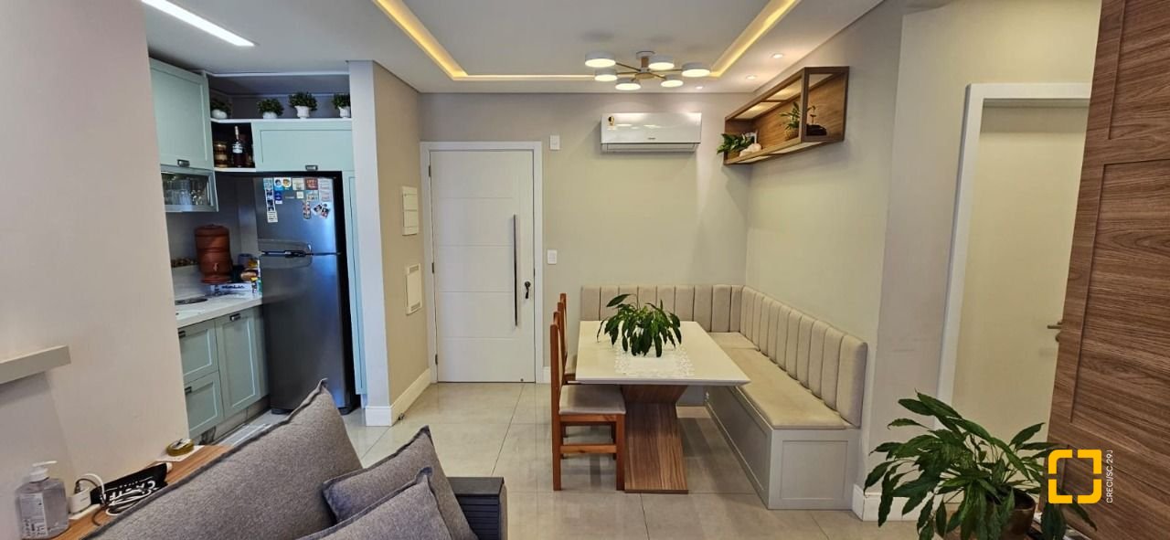 Apartamento com 63m², 3 quartos (sendo 1 suíte), 1 garagem, no bairro Trindade em Florianópolis