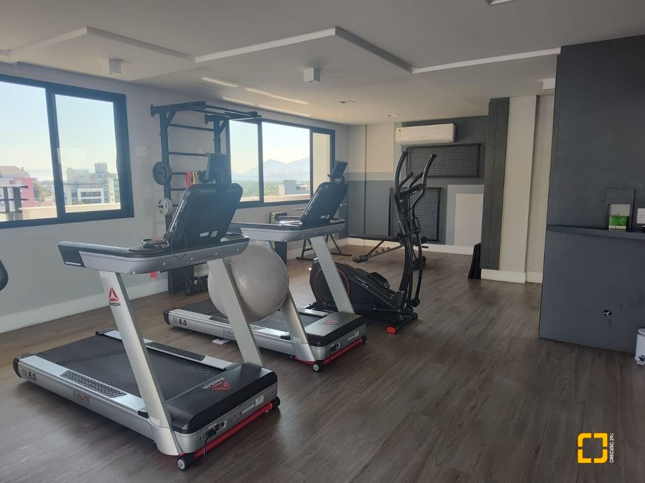 Apartamento com 63m², 3 quartos (sendo 1 suíte), 1 garagem, no bairro Trindade em Florianópolis