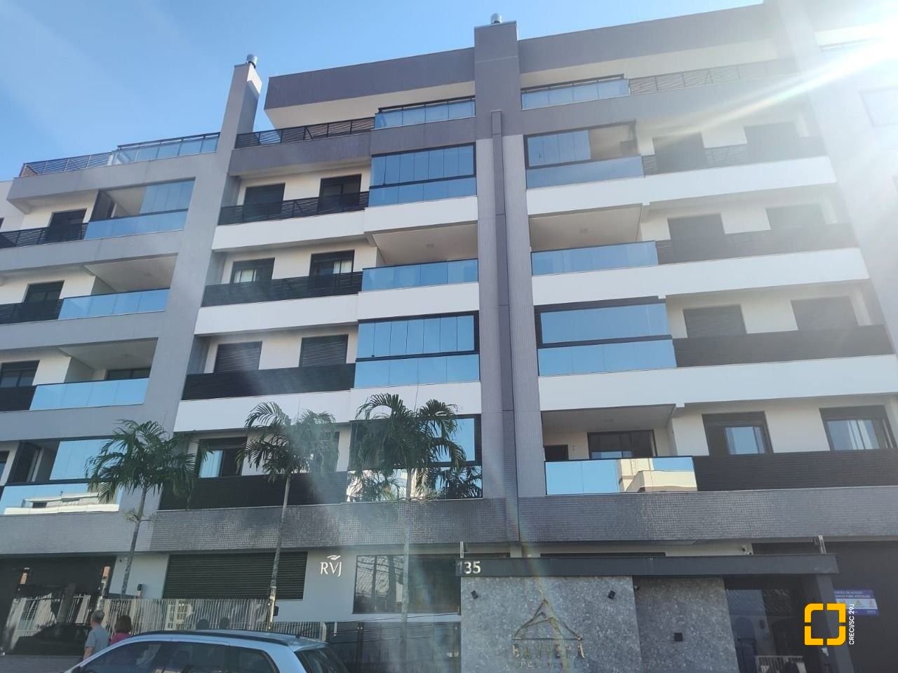 Apartamento com 63m², 3 quartos (sendo 1 suíte), 1 garagem, no bairro Trindade em Florianópolis