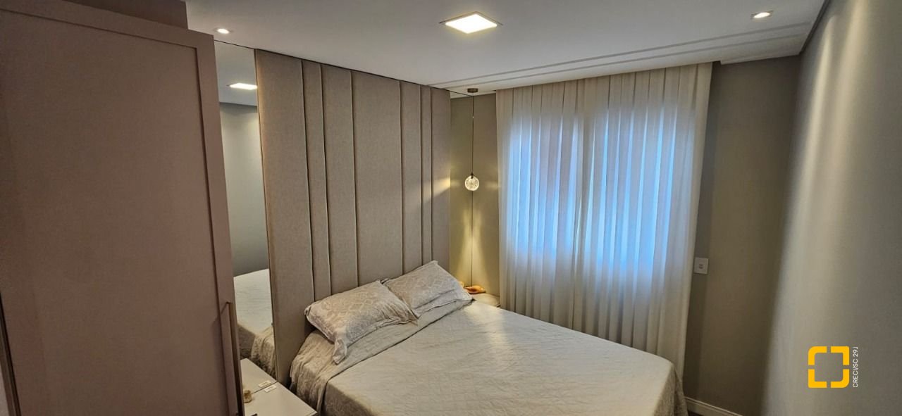 Apartamento com 63m², 3 quartos (sendo 1 suíte), 1 garagem, no bairro Trindade em Florianópolis