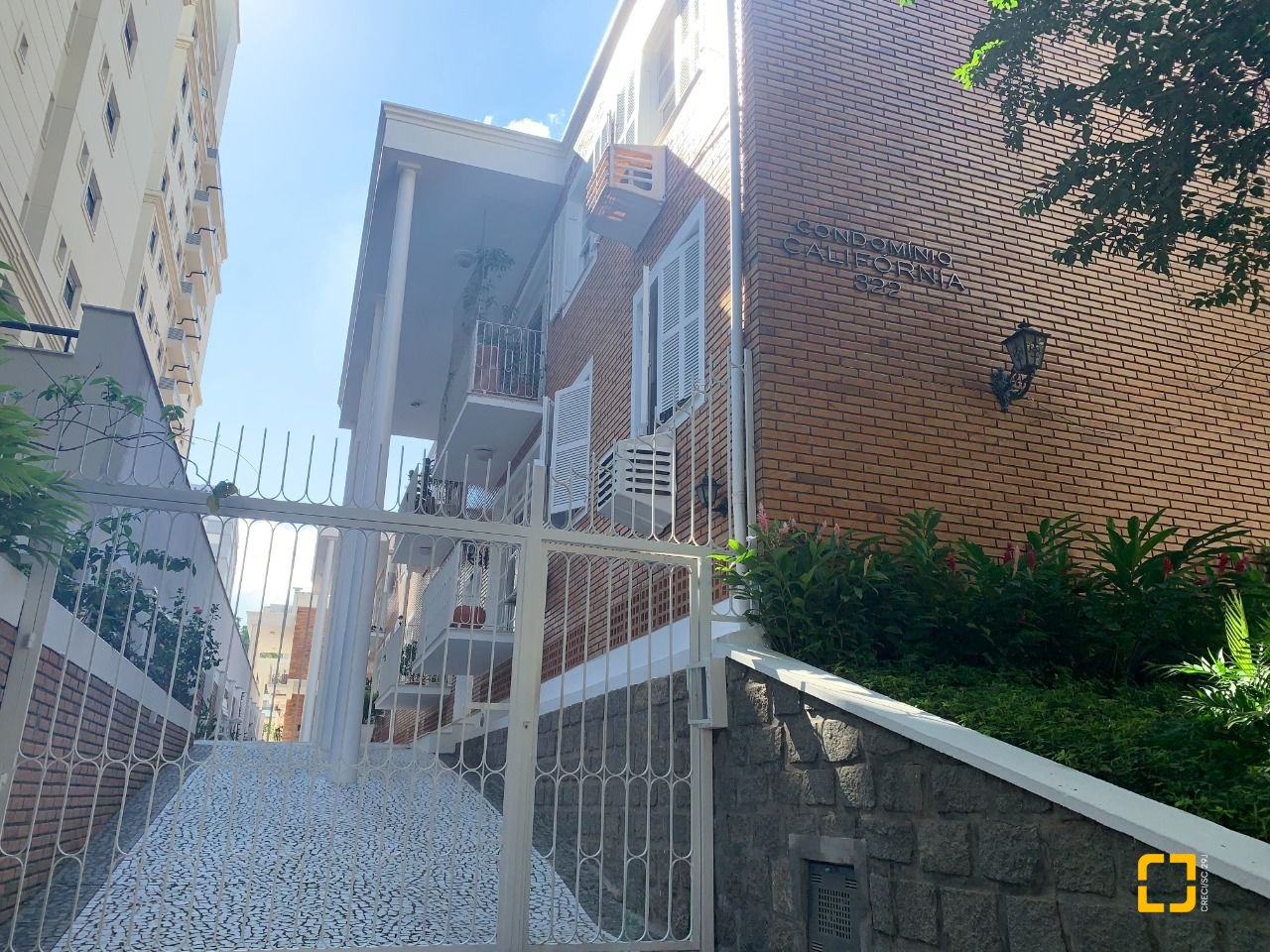 Apartamento com 176m², 5 quartos (sendo 1 suíte), 1 garagem, no bairro Centro em Florianópolis