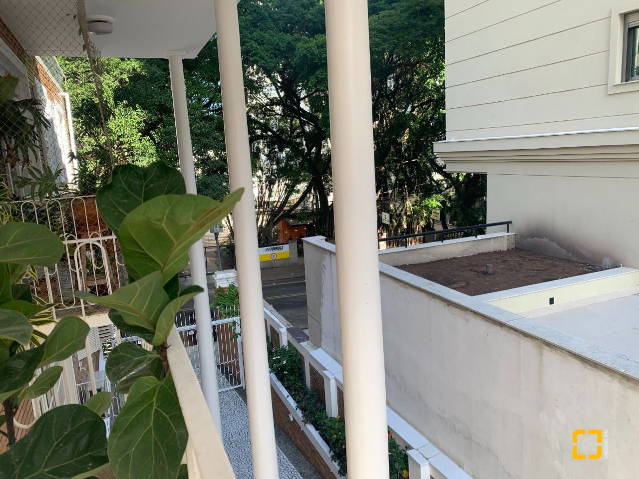 Apartamento com 176m², 5 quartos (sendo 1 suíte), 1 garagem, no bairro Centro em Florianópolis