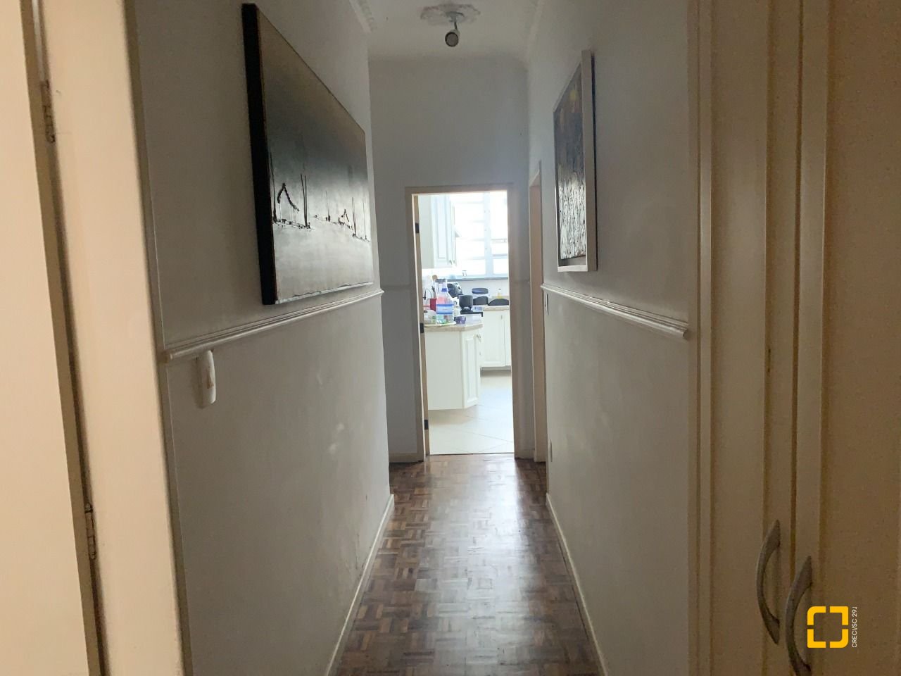 Apartamento com 176m², 5 quartos (sendo 1 suíte), 1 garagem, no bairro Centro em Florianópolis