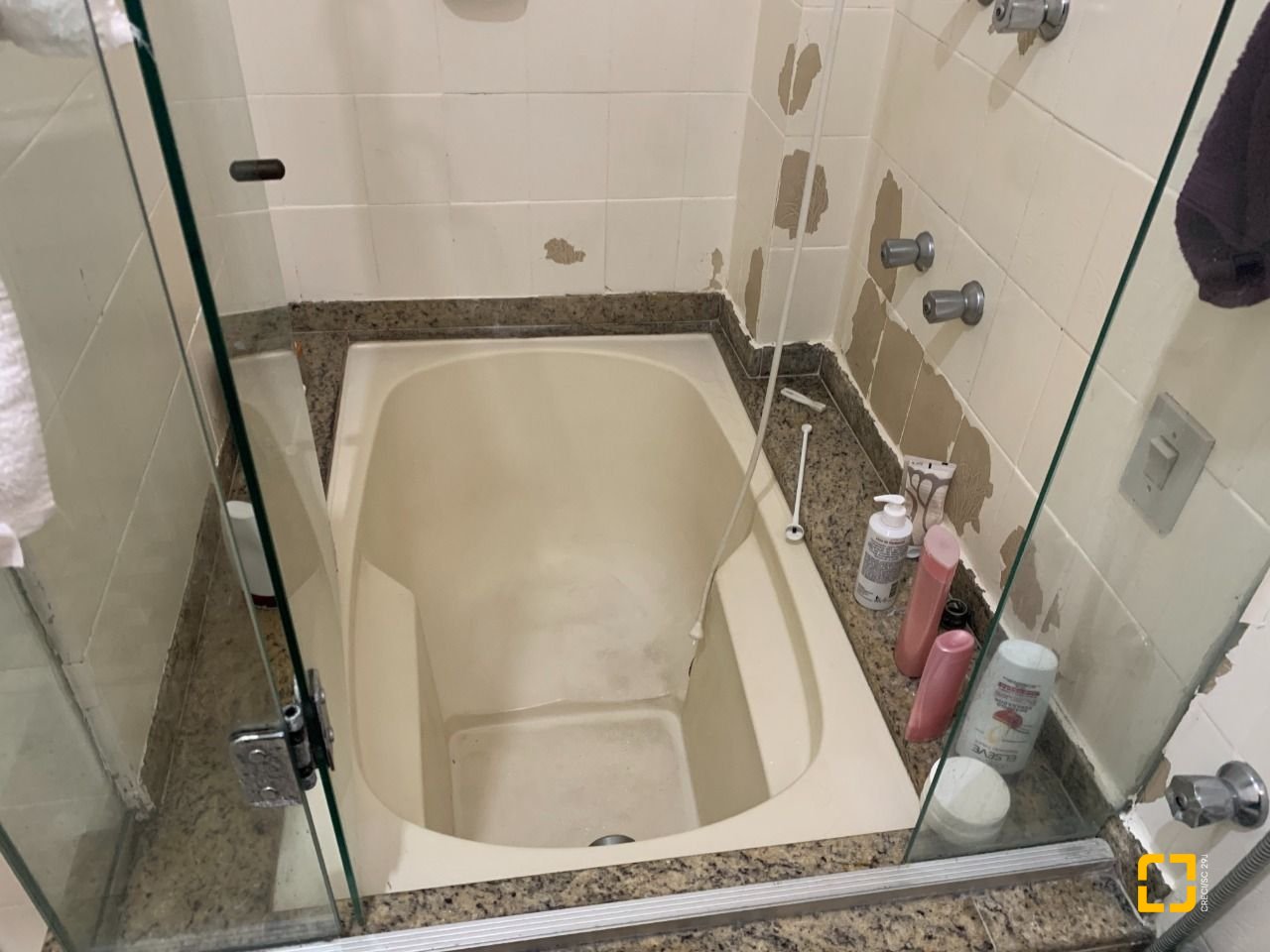 Apartamento com 176m², 5 quartos (sendo 1 suíte), 1 garagem, no bairro Centro em Florianópolis