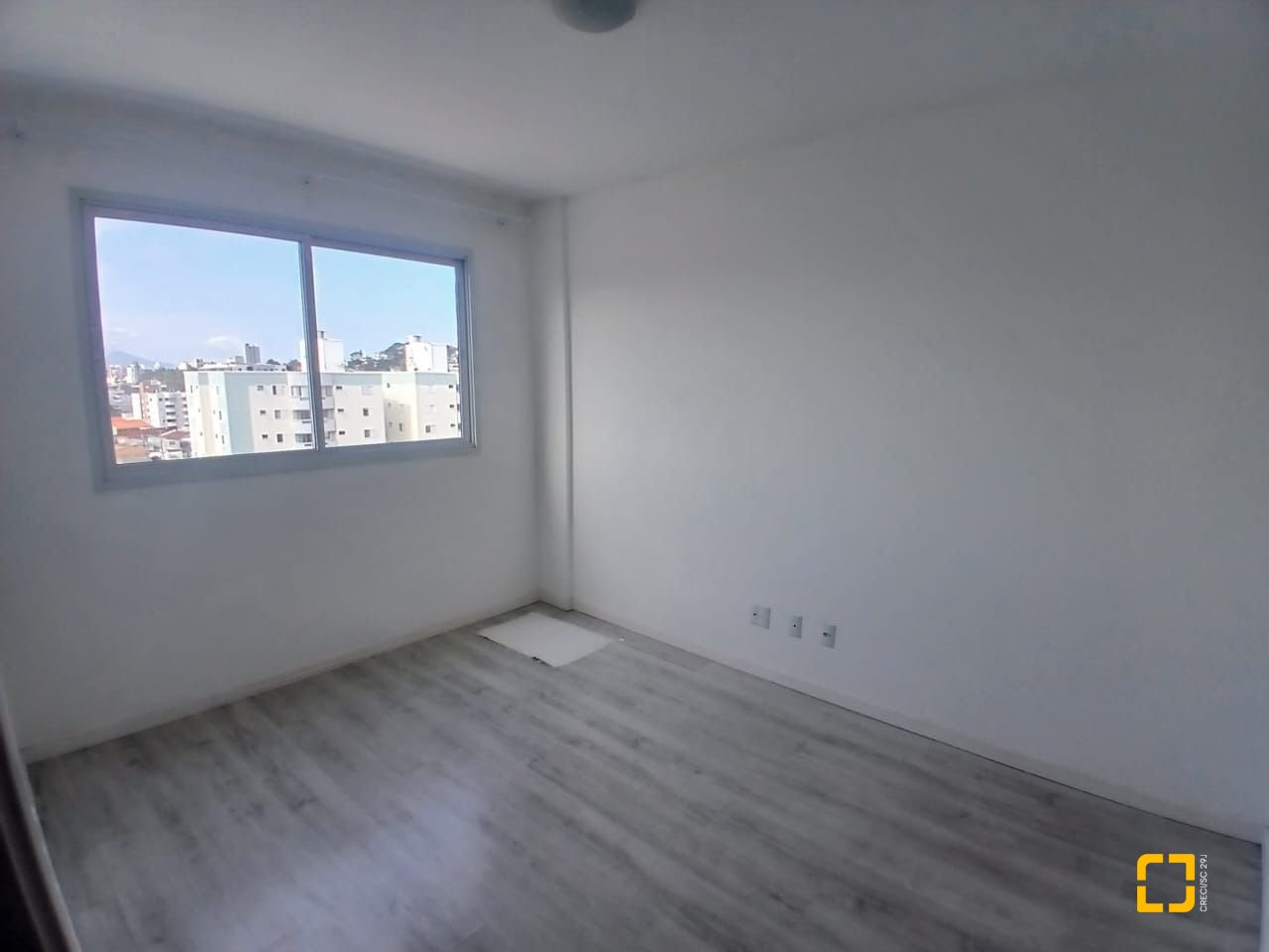 Apartamento com 76m², 2 quartos (sendo 1 suíte), 1 garagem, no bairro Bela Vista em São José