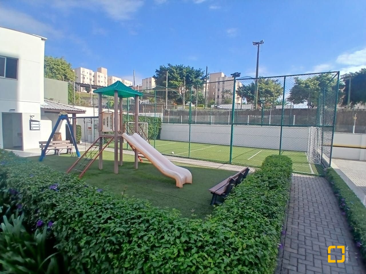 Apartamento com 76m², 2 quartos (sendo 1 suíte), 1 garagem, no bairro Bela Vista em São José