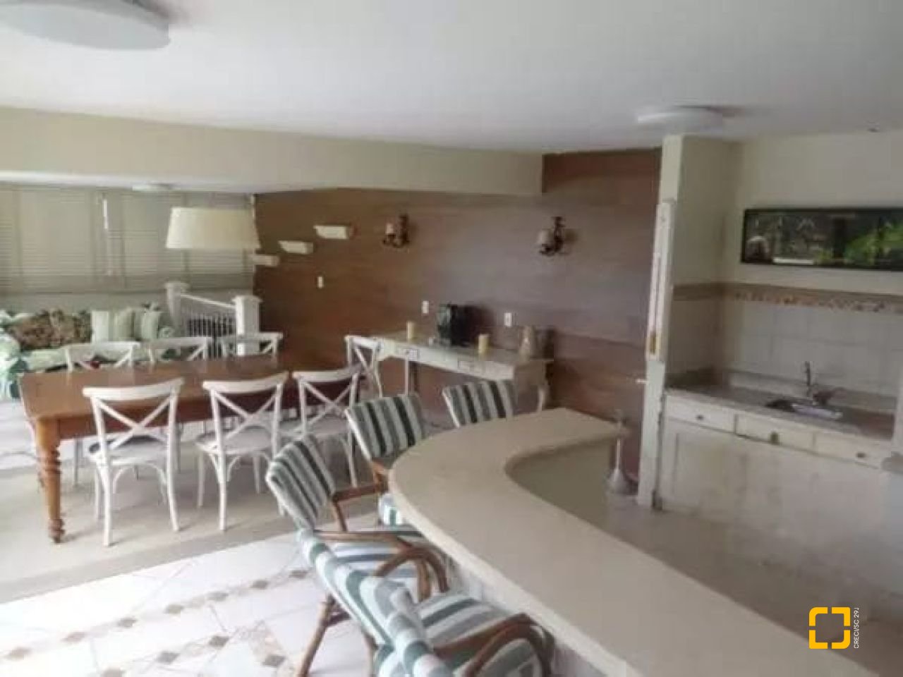 Casa com 542m², 6 quartos (sendo 3 suítes), 4 garagens, no bairro Itaguaçu em Florianópolis