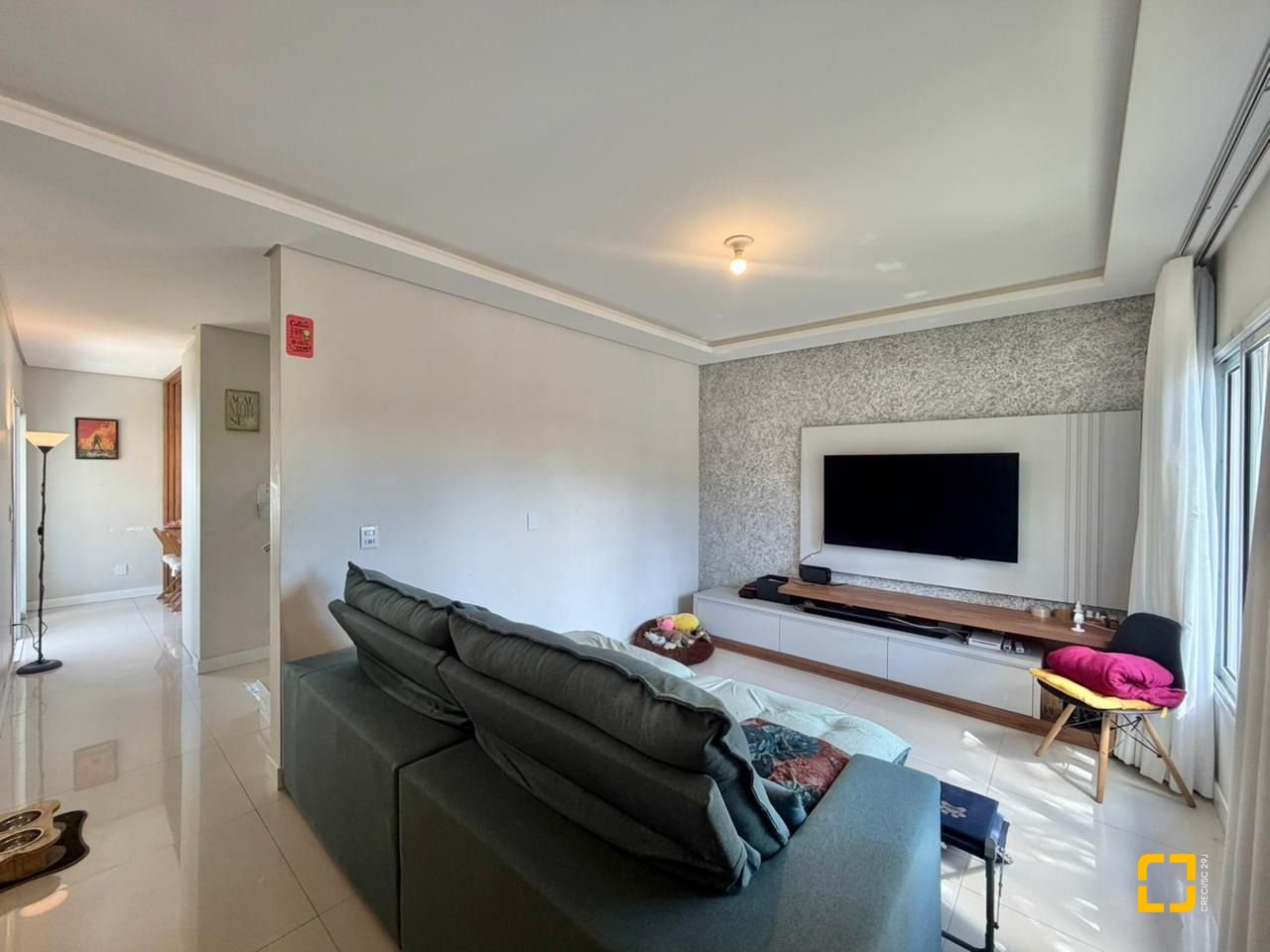 Casa com 124m², 6 quartos (sendo 3 suítes), 2 garagens, no bairro Cachoeira do Bom Jesus em Florianópolis