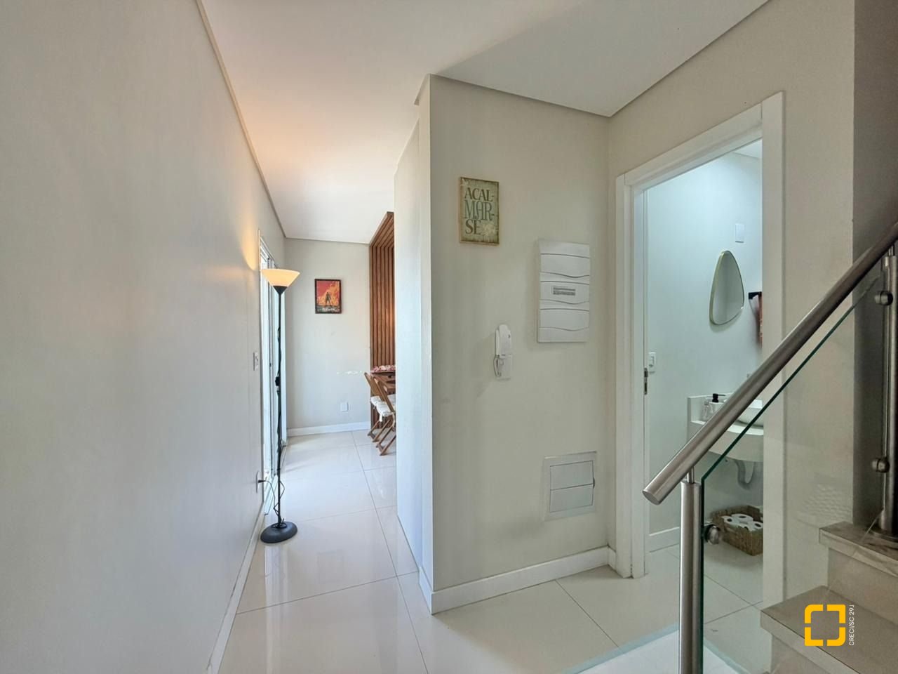 Casa com 124m², 6 quartos (sendo 3 suítes), 2 garagens, no bairro Cachoeira do Bom Jesus em Florianópolis