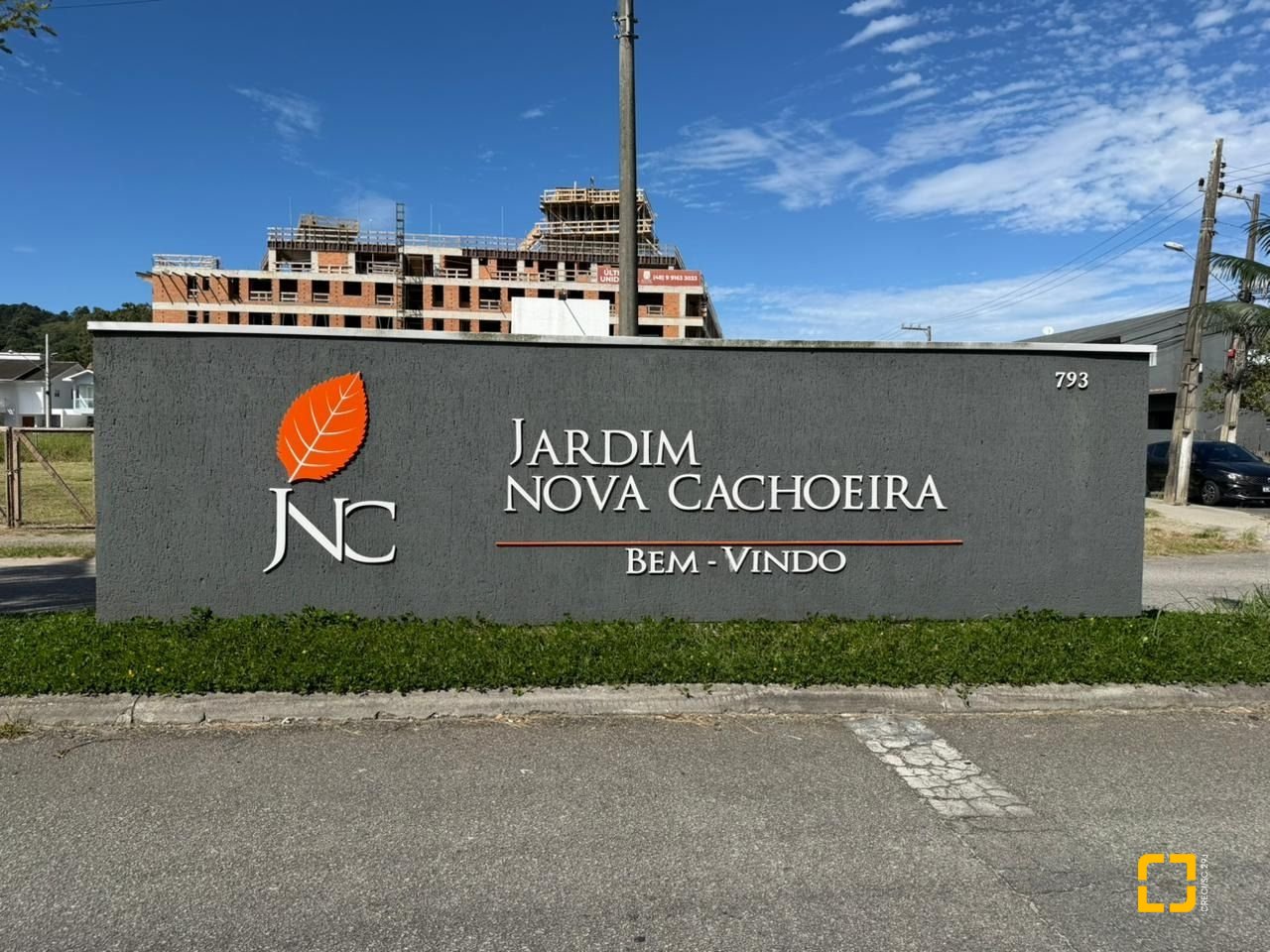 Casa com 124m², 6 quartos (sendo 3 suítes), 2 garagens, no bairro Cachoeira do Bom Jesus em Florianópolis