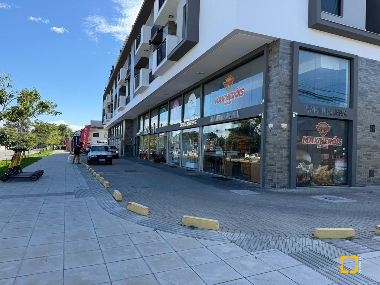 Casa com 124m², 6 quartos (sendo 3 suítes), 2 garagens, no bairro Cachoeira do Bom Jesus em Florianópolis