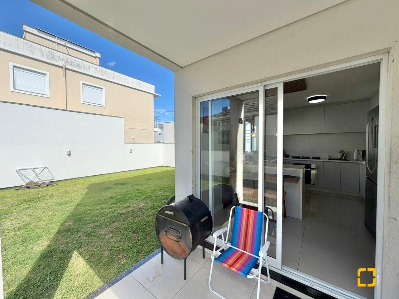 Casa com 124m², 6 quartos (sendo 3 suítes), 2 garagens, no bairro Cachoeira do Bom Jesus em Florianópolis