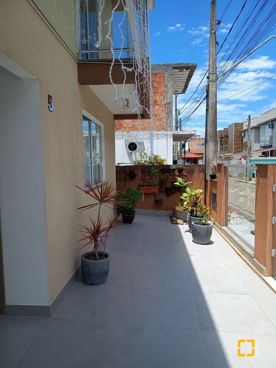 Casa com 250m², 4 quartos (sendo 1 suíte), 3 garagens, no bairro Ingleses em Florianópolis