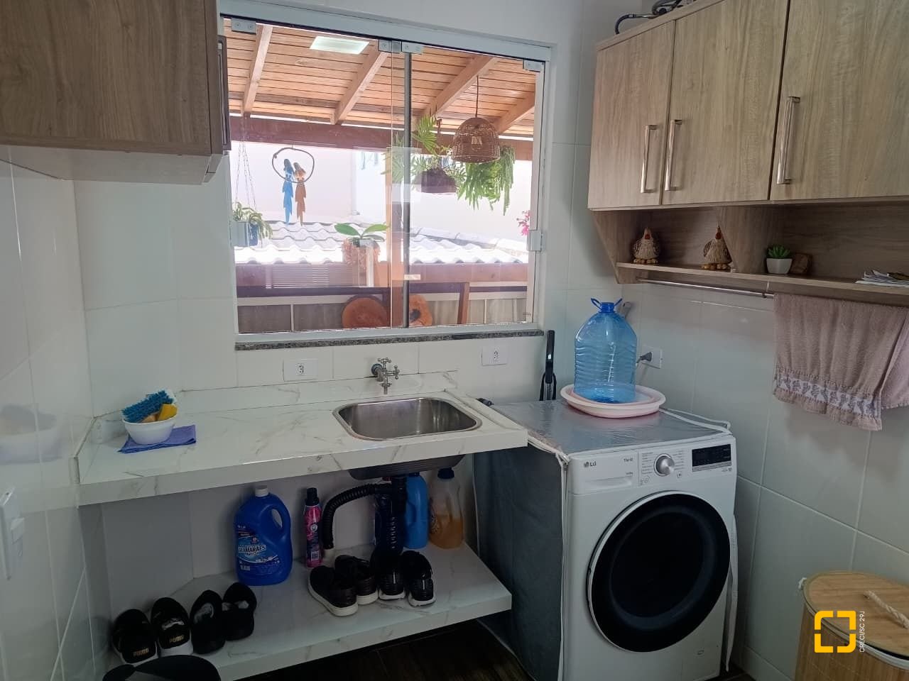 Casa com 250m², 4 quartos (sendo 1 suíte), 3 garagens, no bairro Ingleses em Florianópolis