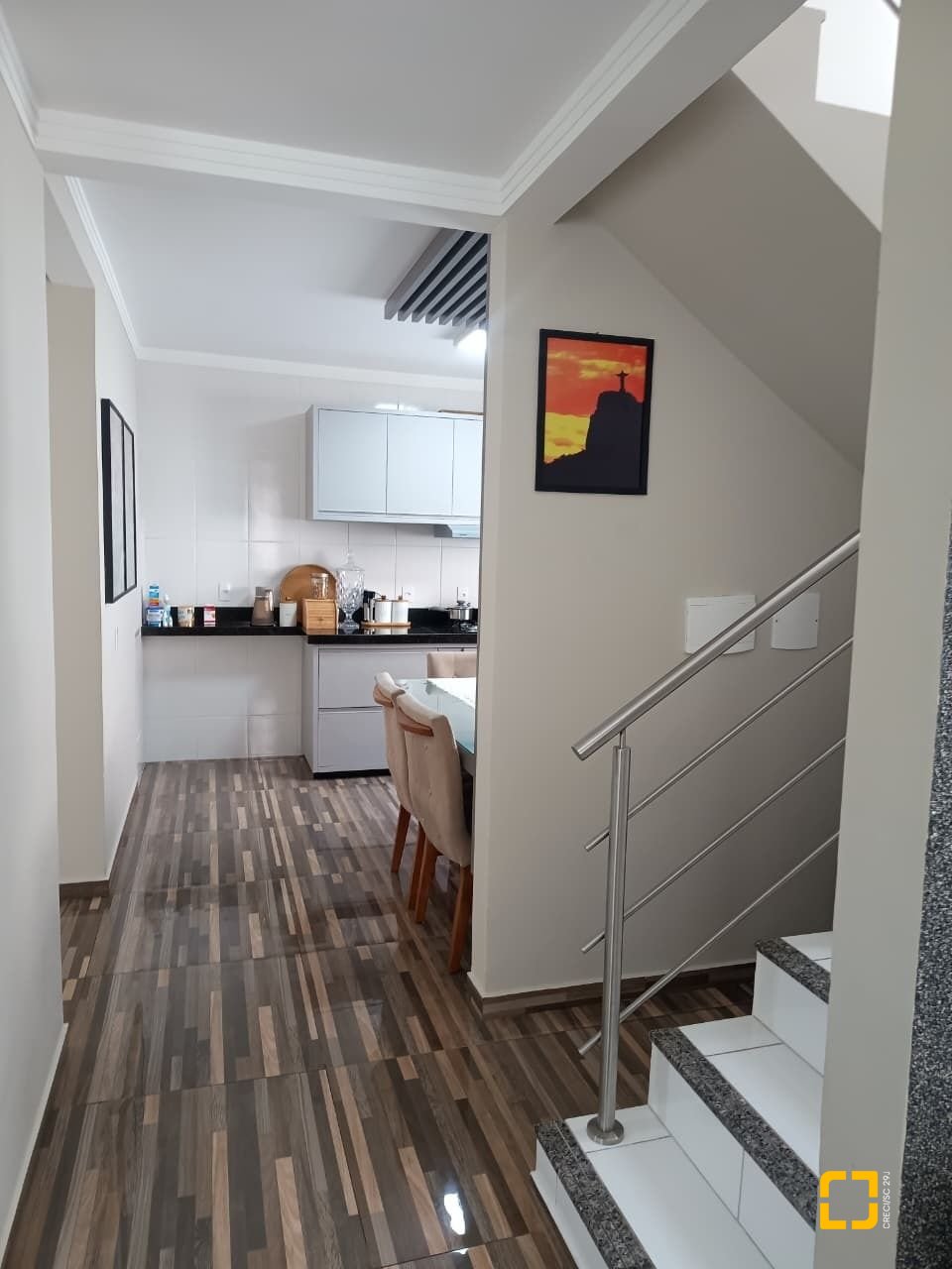 Casa com 250m², 4 quartos (sendo 1 suíte), 3 garagens, no bairro Ingleses em Florianópolis