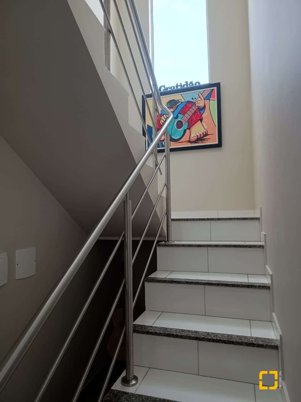 Casa com 250m², 4 quartos (sendo 1 suíte), 3 garagens, no bairro Ingleses em Florianópolis
