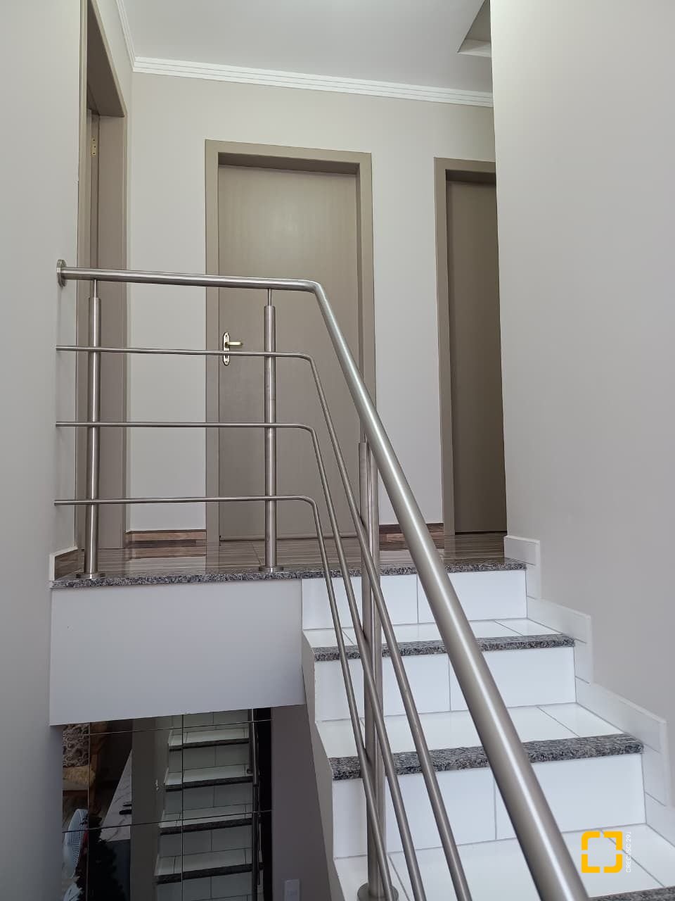 Casa com 250m², 4 quartos (sendo 1 suíte), 3 garagens, no bairro Ingleses em Florianópolis