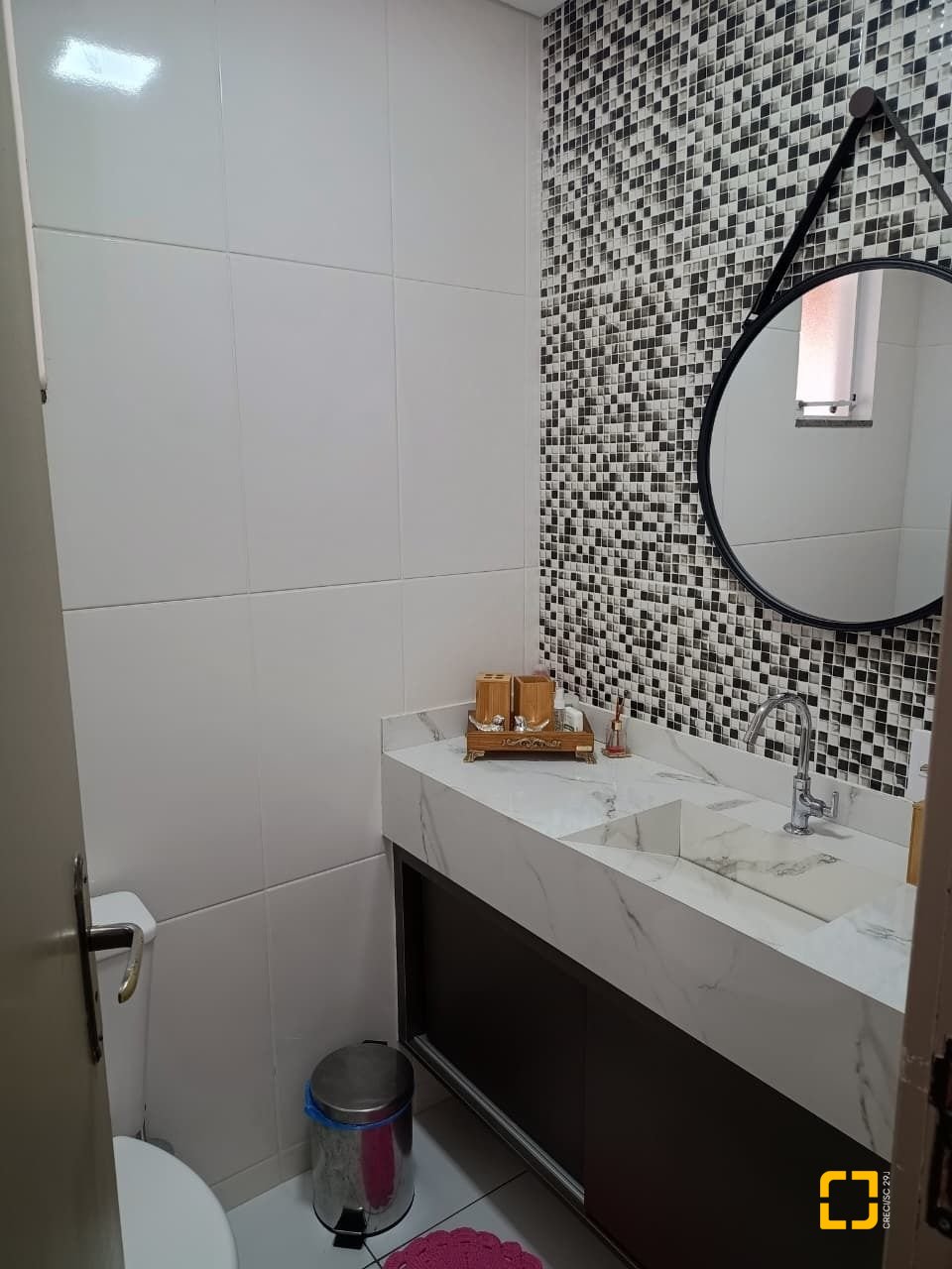 Casa com 250m², 4 quartos (sendo 1 suíte), 3 garagens, no bairro Ingleses em Florianópolis