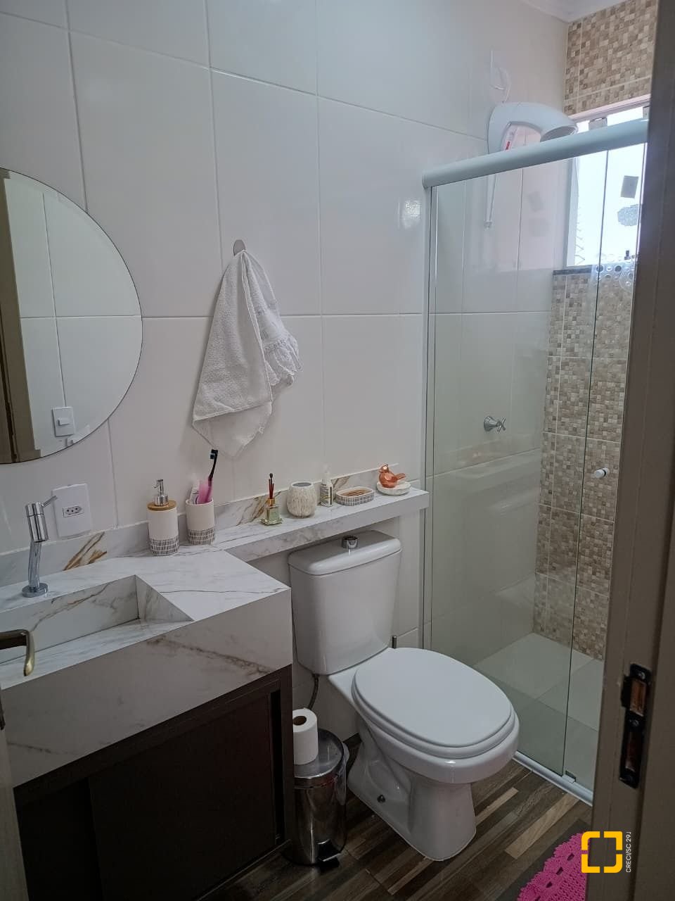 Casa com 250m², 4 quartos (sendo 1 suíte), 3 garagens, no bairro Ingleses em Florianópolis