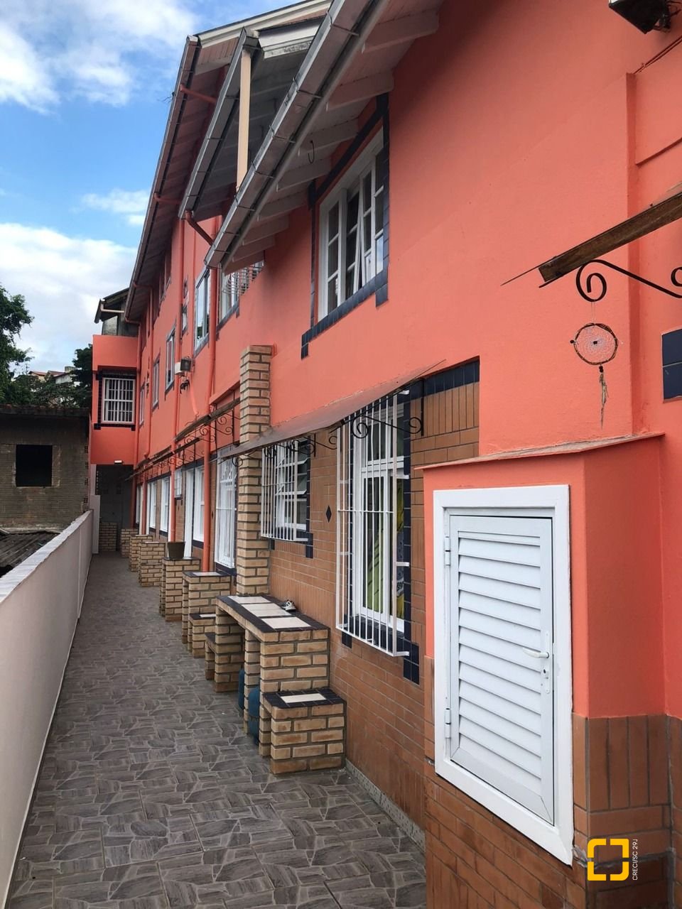 Casa com 168m², 30 quartos, 2 garagens, no bairro Carvoeira em Florianópolis